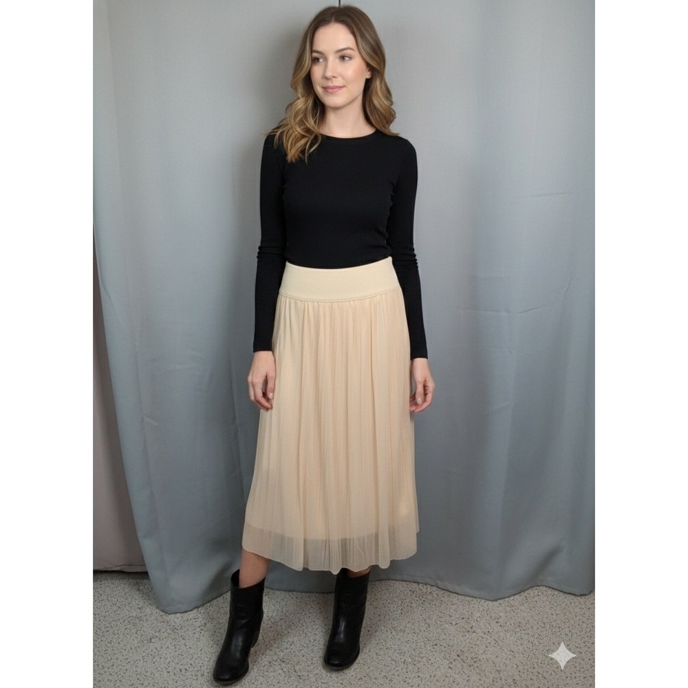 Metrowear Beige Pleated Tulle Maxi Skirt Elastic Waist SZ L‎ New